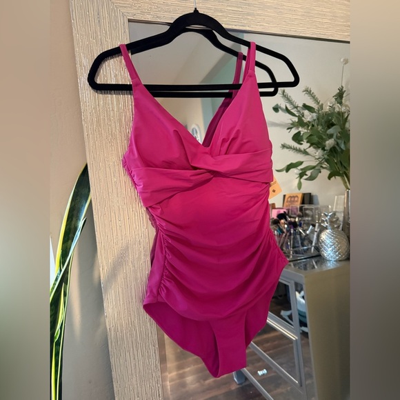 POPILUSH Shapewear Ruched Cross-Front Sculpting One-Piece Swimsuit - NWT - Picture 6 of 6